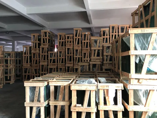 Pare-brise en verre automatique pour distributeur de verre avant feuilleté